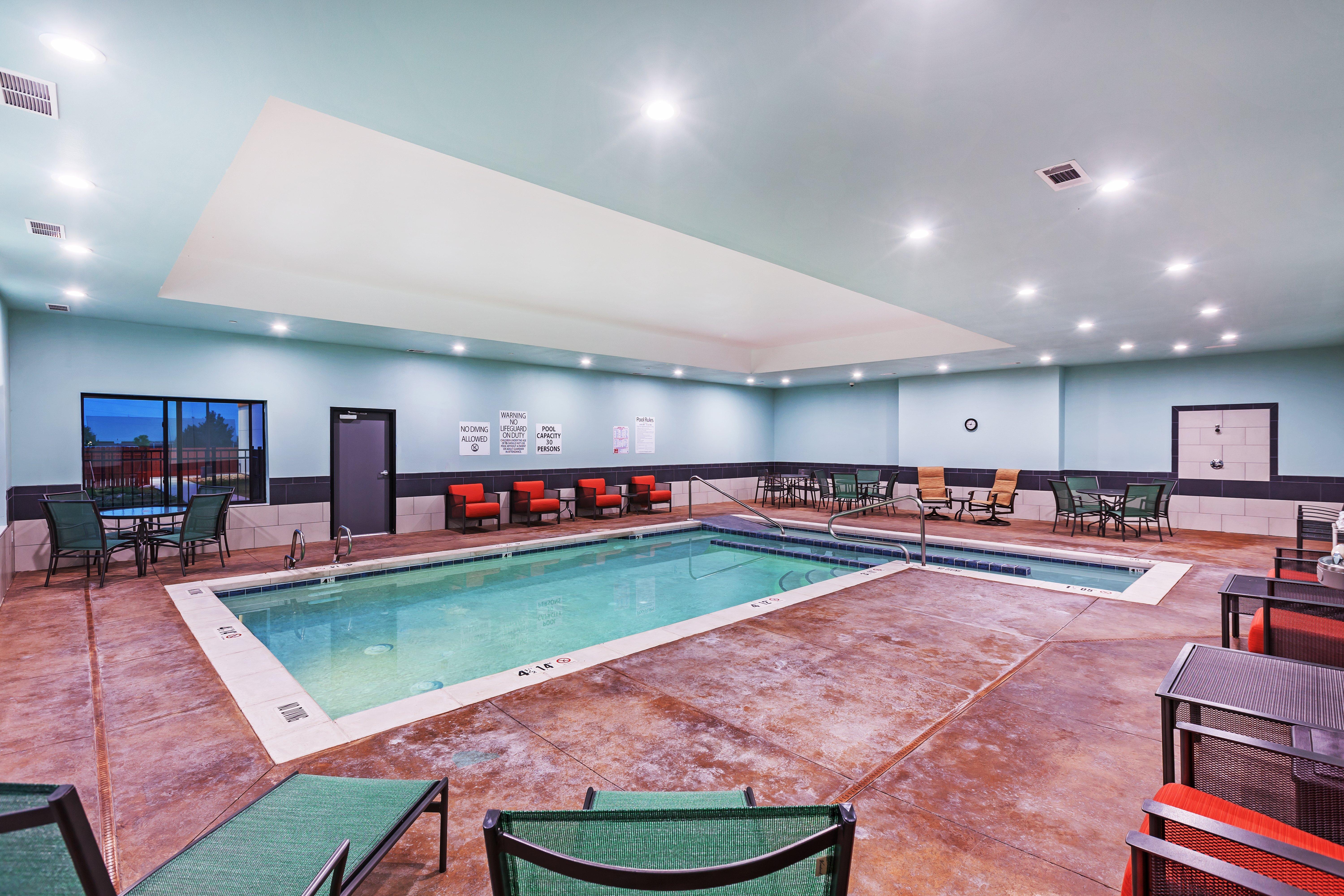 Holiday Inn Express & Suites Perryton By Ihg Lord Ngoại thất bức ảnh